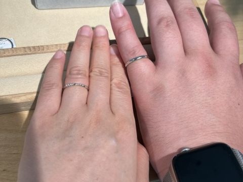 【ith(イズ)の口コミ】 色々なデザインの土台の指輪があり、そこに自分の好きなデザインであった…