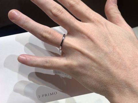 【アイプリモ(I-PRIMO)の口コミ】 エッジがきいた他社にはないデザインだったため。
丸みのあるものは好みで…