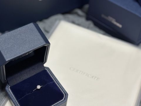 【銀座ダイヤモンドシライシの口コミ】 とにかくダイヤモンドが美しいです。ダイヤモンドは、その日お店にある中…