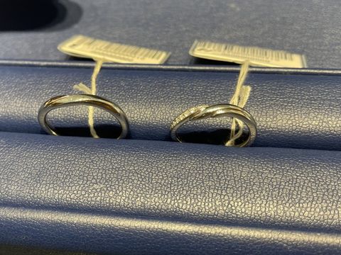 【銀座ダイヤモンドシライシの口コミ】 新婦用はウィッシングフラワー、新郎用はスターリーという商品を選びまし…