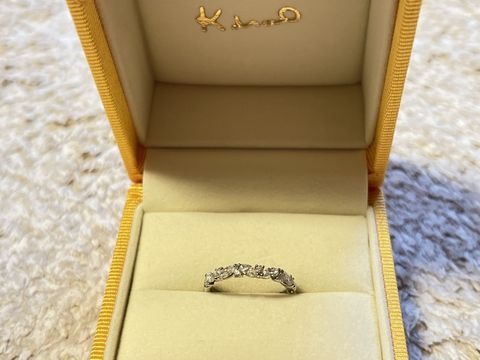 【ケイウノ ブライダル(K.UNO BRIDAL)の口コミ】 お出かけの時などさまざまな時につけたいなと思って、ハーフエタニティリ…