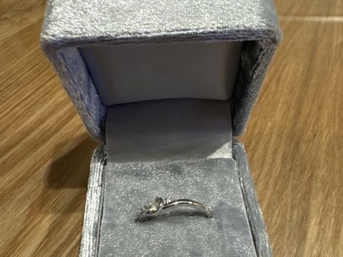 【ひなの口コミ】 妻が、理想としていたデザインの婚約指輪を選ぶことができました^_^
結婚…