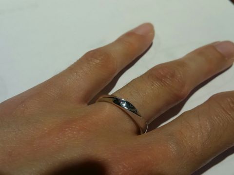 【JEWELRY  KAMATA(ジュエリーかまた)の口コミ】 フルオーダーの結婚指輪を購入するのに、この形の指輪にしました。
購入し…