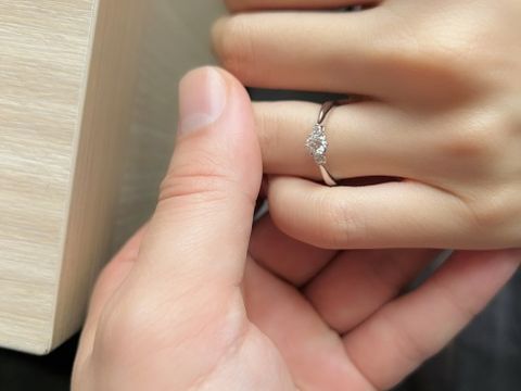 【アイプリモ(I-PRIMO)の口コミ】 同ブランドのシリウス(ソリテール)というデザインと迷いましたが、ポラリ…