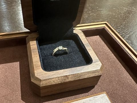 【TANZO.(鍛造指輪)の口コミ】 フルオーダーでして頂いたのですが、参考の指輪がない状態であったのにも…