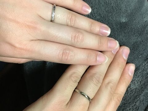【銀座ダイヤモンドシライシの口コミ】 婚約指輪のすずらんと重ねづけを考えており一番ステキかな♡っと思いました…
