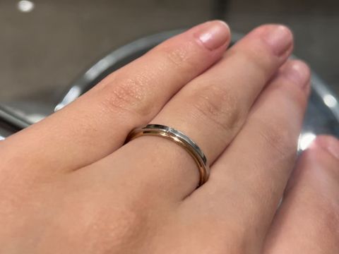 【アイプリモ(I-PRIMO)の口コミ】 ゴールドとシルバーの組み合わせが可愛くて、試着してみました。デザイン…