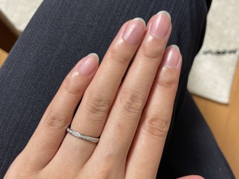 【ROYAL ASSCHER(ロイヤル・アッシャー)の口コミ】 キラキラが好きなので、ハーフエタニティリングにしました。ハーフにした…