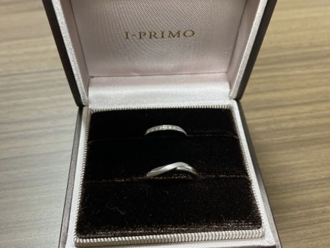 【アイプリモ(I-PRIMO)の口コミ】 トリトーネというリングでウェーブラインが指を綺麗に見せてくれて美しい…