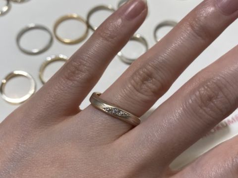 【杢目金屋(もくめがねや)の口コミ】 指輪のデザインで木目があるというのは珍しいと思い、写真ではなくちゃん…