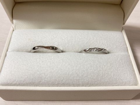 【CRAFY(クラフィ)の口コミ】 デザインはあえてペアっぽくではなく、見本のサンプルを見ながらお互いそ…