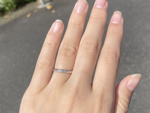 【ラザール ダイヤモンド(LAZARE DIAMOND)の口コミ】 プラチナ、ダイヤ付きのデザインで気になるものを探していたところ、ぴっ…