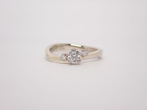 【杢目金屋(もくめがねや)の口コミ】 デザイン、色味、形、ともに全てフルオーダーなので世界に一つとして同じ…