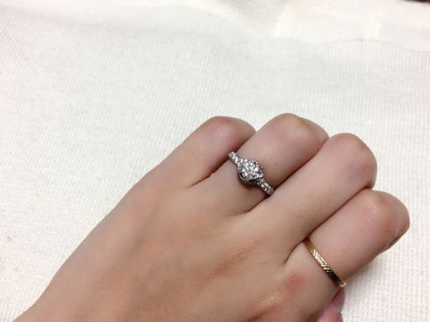 【ショーメ(CHAUMET)の口コミ】 他にはないデザイン。リアンとは絆を表しているようで、ただの一粒ダイヤ…