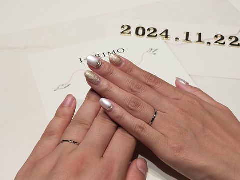 【アイプリモ(I-PRIMO)の口コミ】 デザインはシンプルめで仕事中もお互い付けやすいデザインを選びました。…