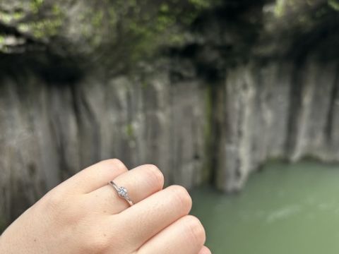 【アイプリモ(I-PRIMO)の口コミ】 V字になっているので指を長く見せてくれるのが1番のオススメポイントです…