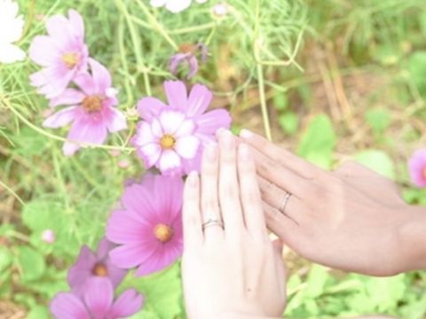 【俄(にわか)の口コミ】 シンプルだけど美しさのあるデザインで、ウェーブの形が日本人の指にすご…