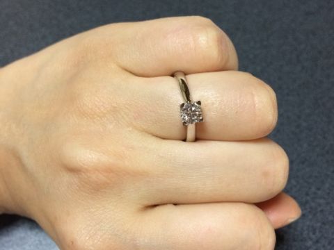 【ハリー・ウィンストン(Harry Winston)の口コミ】 他のブランドも見に行きましたがハリーウインストンの指輪は正直どのメー…
