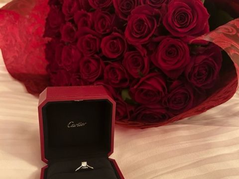 【カルティエ(Cartier)の口コミ】 一粒ダイヤが輝くものがほしくて、それを彼が叶えてくれました！
結婚指輪…