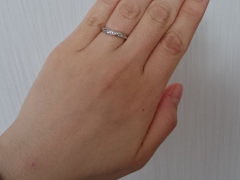 【LEGAN(レガン)の口コミ】 婚約指輪で予算オーバーしてしまったので、結婚指輪は有名ブランドを諦め…