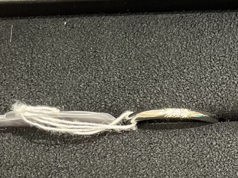 【ティファニー(Tiffany & Co.)の口コミ】 細目のストレートタイプの指輪にダイヤモンドが3石ついたシンプルなデザイ…