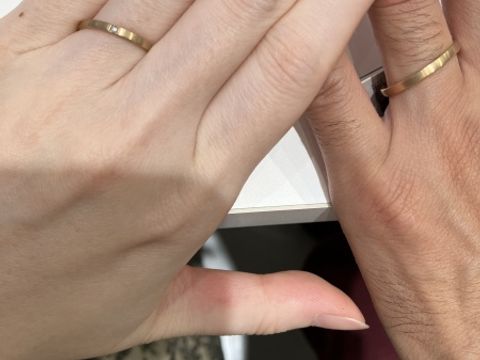 【TIARA(ティアラ)の口コミ】 ゴールドのアンティークっぽい雰囲気のデザインの指輪をたくさん見せて頂…