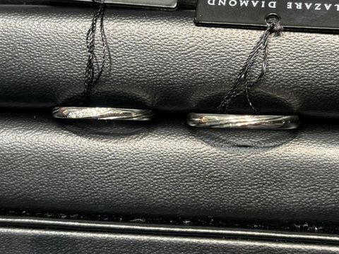 【ラザール ダイヤモンド(LAZARE DIAMOND)の口コミ】 メレタイプ、ウェーブを探していましたが、他ブランドでストレートのウェ…