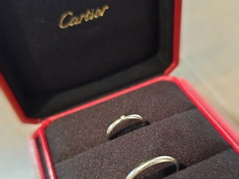 【カルティエ(Cartier)の口コミ】 毎日着けるものなので、シンプルかつ飽きのこないデザインのものを探して…
