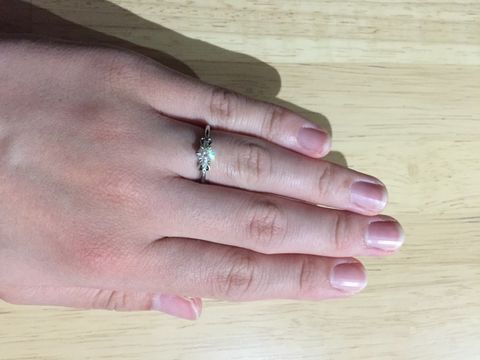 【ケイウノ ブライダル(K.UNO BRIDAL)の口コミ】 デザインがかわいく、とても気に入りました。ダイヤ自体がハートの形だと…