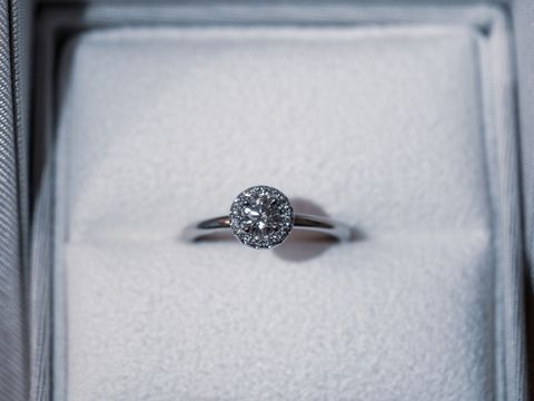 【ENUOVE(イノーヴェ)の口コミ】 毎週末くらい着けれる、カジュアルに結婚指輪と重ね付けできるものを探し…