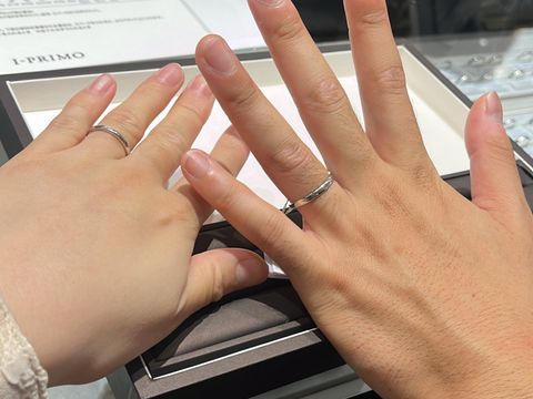 【アイプリモ(I-PRIMO)の口コミ】 まず雑誌など見ていてお互い2人ともS字のウェーブ型の指輪が欲しいねと話…