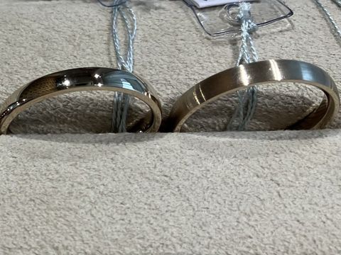 【BRILLIANCE+(ブリリアンスプラス)の口コミ】 シンプルなストレートのマリッジリング希望でしたが、自分達らしいオリジ…