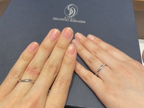 【銀座ダイヤモンドシライシの口コミ】 元々はストレートのシンプルなデザインのもので購入を検討していましたが…