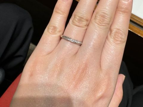 【エクセルコダイヤモンド(EXELCO DIAMOND)の口コミ】 もともと指輪を着けるなら、絶対にウェーブかS字！と決めていたこともあり…