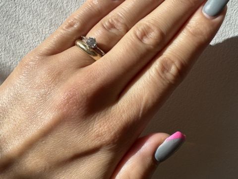 【PUAALLY(プアアリ)の口コミ】 婚約指輪は要らないと伝えていましたが、やっぱり何年か経って欲しいなと…