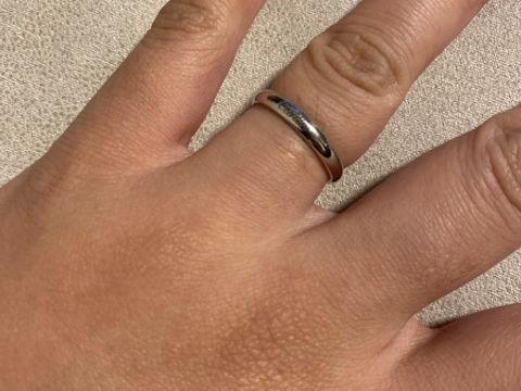 【カルティエ(Cartier)の口コミ】 シンプルで飽きのこないデザインだと思います。
シンプルでありながらも、…