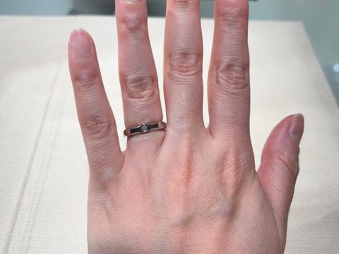 【ブルガリ(BVLGARI)の口コミ】 派手すぎずでも個性的なデザインを探していました。存在感があってよかっ…