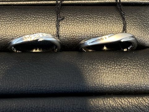 【エクセルコダイヤモンド(EXELCO DIAMOND)の口コミ】 こちらは、流れるような曲線のデザインが気に入り試着させていただきまし…