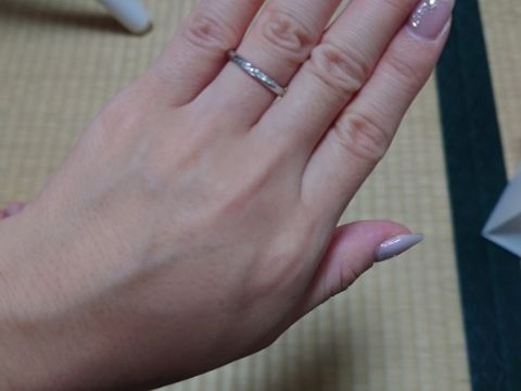 【アイプリモ(I-PRIMO)の口コミ】 ダイヤモンドがたくさん散りばめられており、ゴージャスな指輪を付けたか…