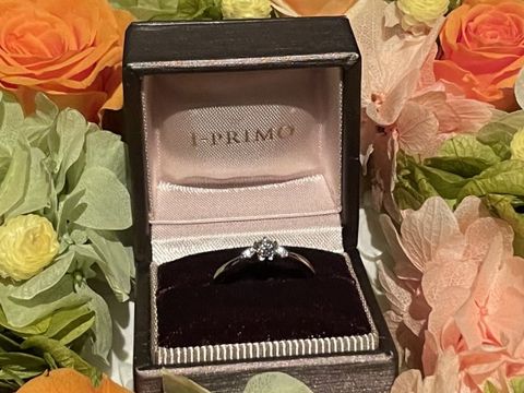 【アイプリモ(I-PRIMO)の口コミ】 リングのデザインが多くイメージにあったものを選ぶことができた。
ダイヤ…