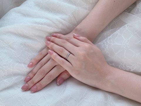 【銀座ダイヤモンドシライシの口コミ】 シンプルだけど、ダイヤモンドが一粒または数粒ついているデザインを探し…