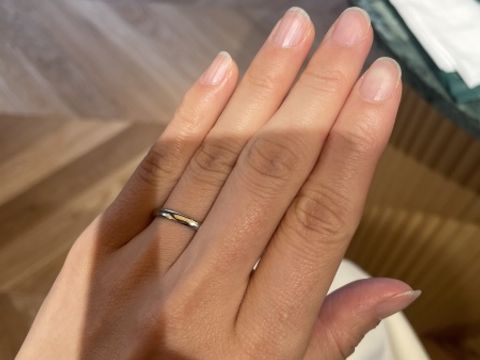 【Gemmyo(ジェミオ)の口コミ】 Pt950で丸みのあるシンプルなプラチナリングで探していたところ、つけ心地…