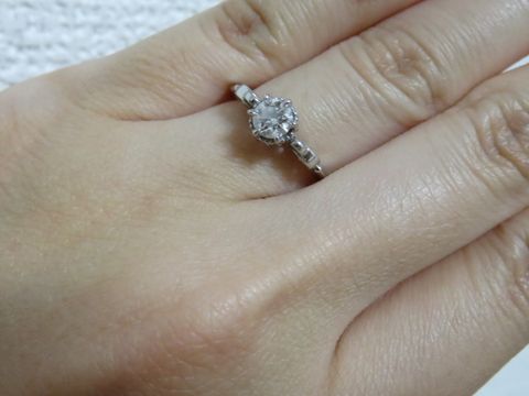 【ケイウノ ブライダル(K.UNO BRIDAL)の口コミ】 オーダーメイドでつくることができたため。
デザイナーの方が親切で私の要…