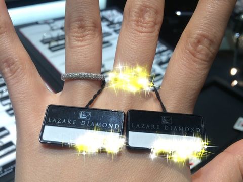 【ラザール ダイヤモンド(LAZARE DIAMOND)の口コミ】 さすが、世界一美しいダイヤの名称を持っているだけあって、ダイヤの輝き…