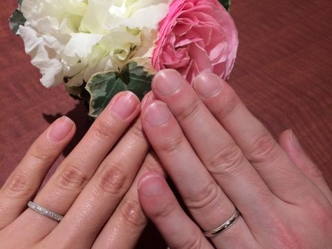 【ギンザタナカブライダル(GINZA TANAKA BRIDAL)の口コミ】 地金のみのシンプルな結婚指輪は余り好みでは無かったので、
ダイヤが付い…