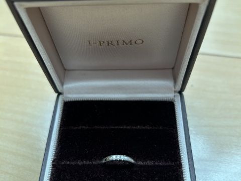 【アイプリモ(I-PRIMO)の口コミ】 シンプルなデザインで生涯ずっと飽きがこなさそうなところが決め手です。
…