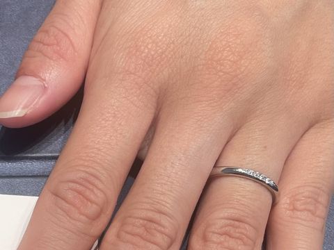 【銀座ダイヤモンドシライシの口コミ】 世間一般的な人たちが求める指輪がたくさんありました。ダイヤモンドの種…