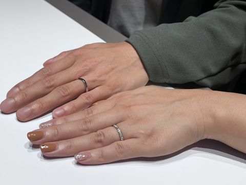 【ラザール ダイヤモンド(LAZARE DIAMOND)の口コミ】 プラチナのハーフエタニティです。他のブランドさんでも似たものがありま…