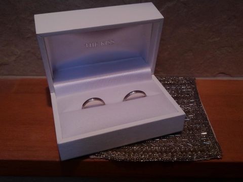 【THE KISS(ザ・キッス)の口コミ】 デザインにはこだわりが少なかったので、シンプルで耐久性があり、普段で…