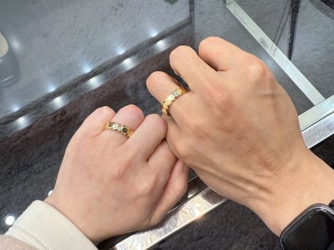 【eduard G. fidel(イージーエフ)の口コミ】 人と違うデザイン、ダイヤはそんなに…って人には良いのではないで…